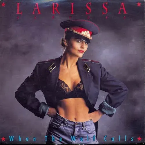 Larissa (Aapucca) - When the wolf calls